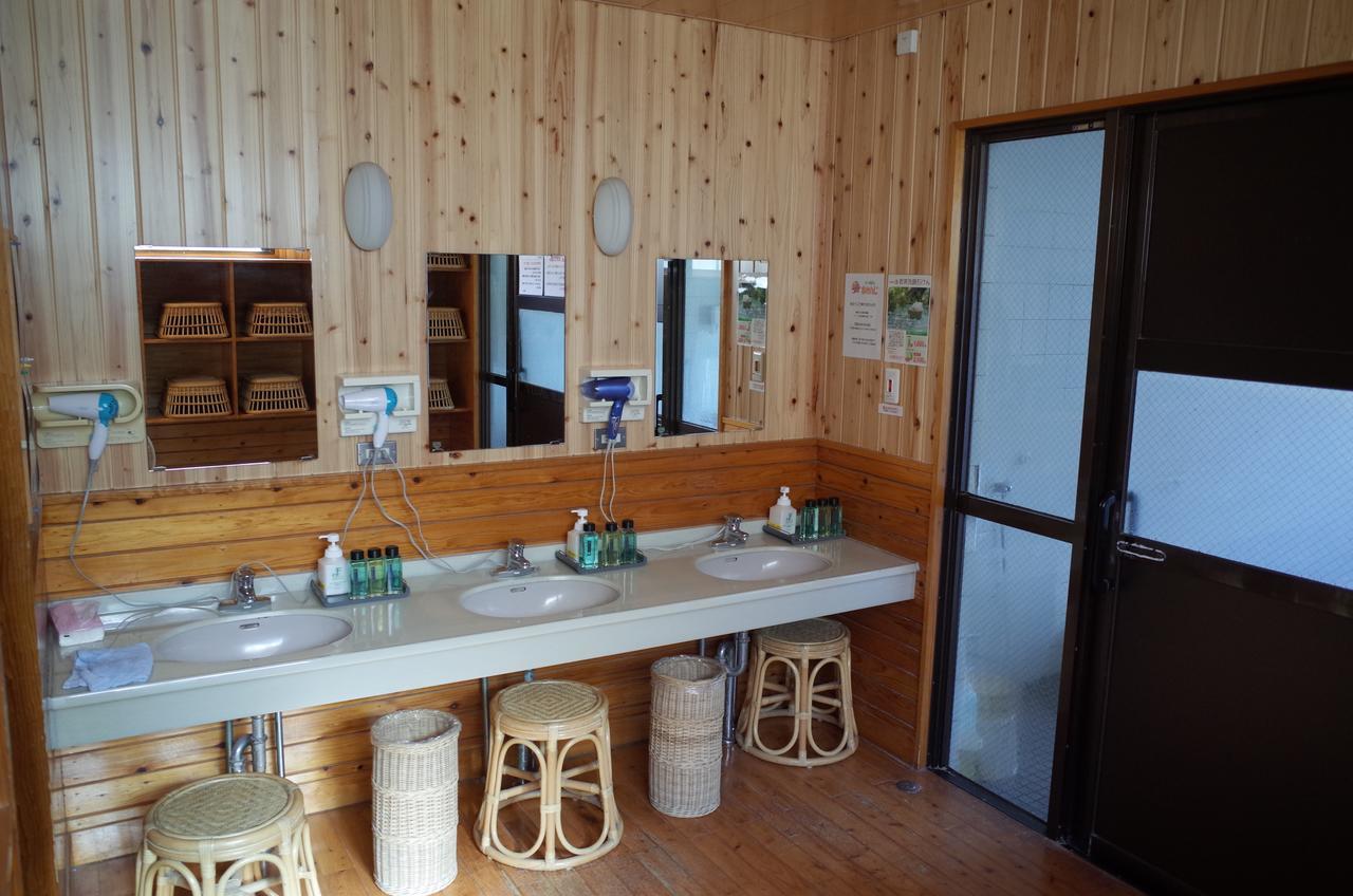 Отель Gokase Onsen Mori No Yado Kijiya Такатихо Экстерьер фото
