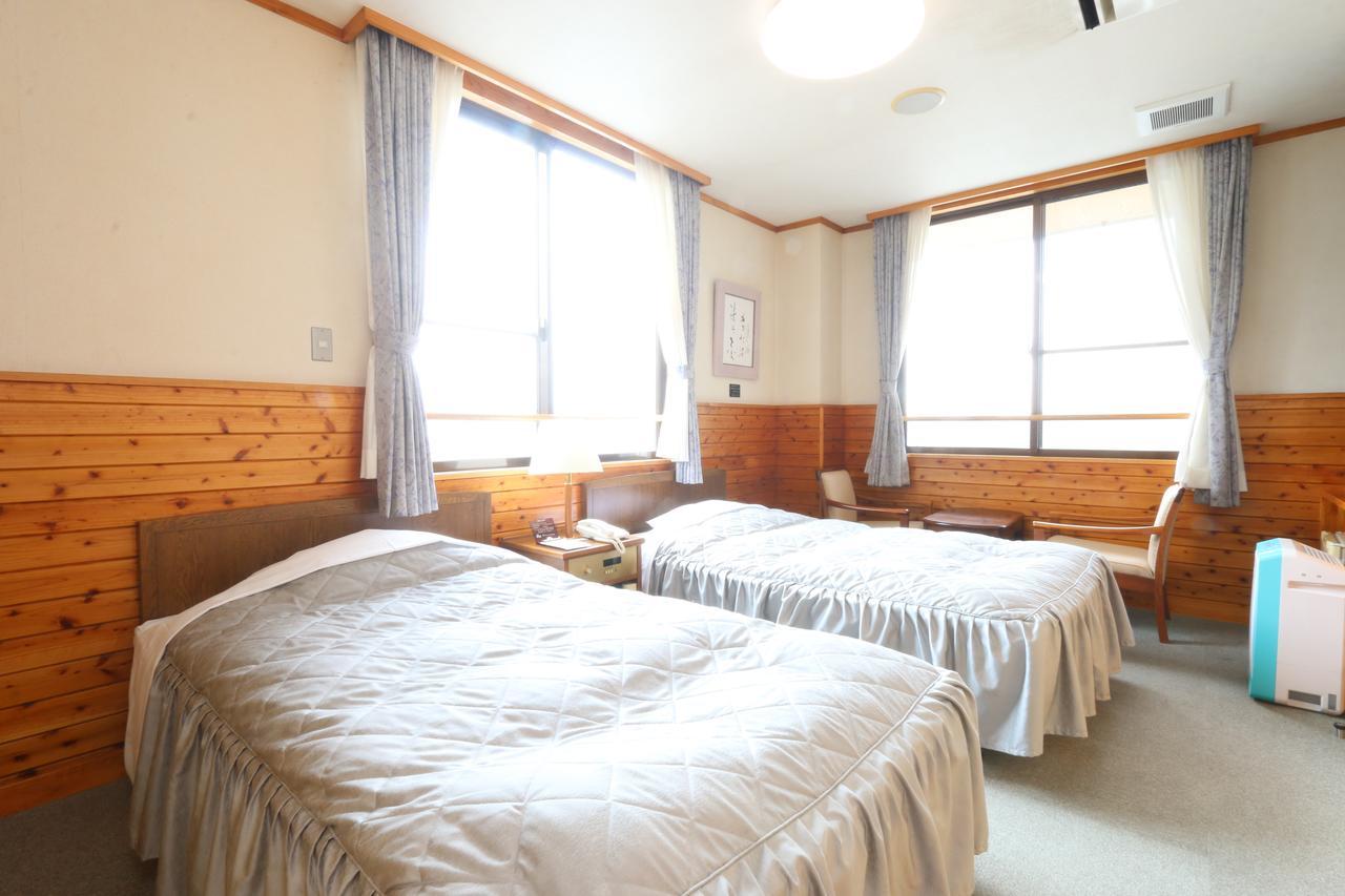 Отель Gokase Onsen Mori No Yado Kijiya Такатихо Экстерьер фото